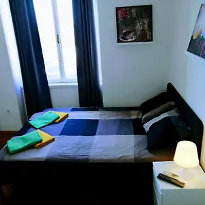 https://pula-center-green-park-apartments-and-rooms.in-istria.net